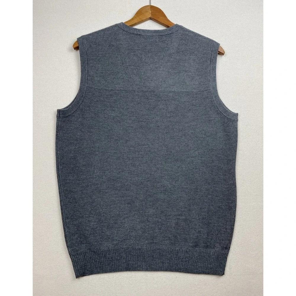 M.I.SUIT Business Weapon Mens Gray Sweater Vest L Preppy Layer Academia Capsule‎